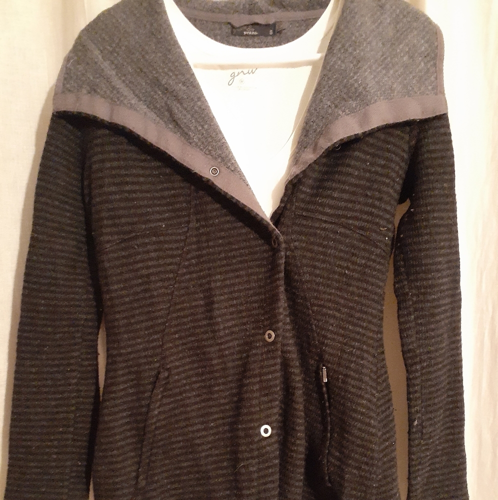Women's Wool Snap Button Jacket